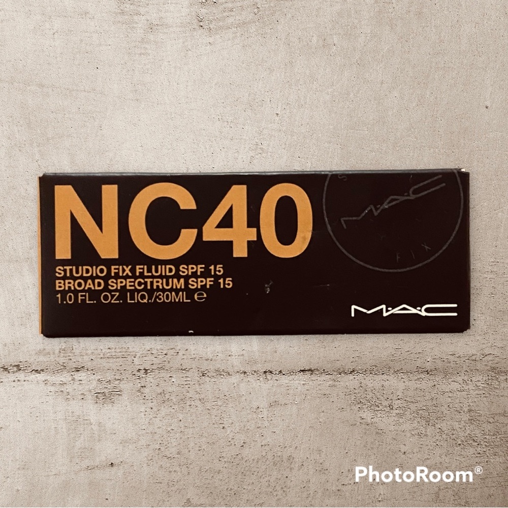 Max Studio Fix Fluid NC40